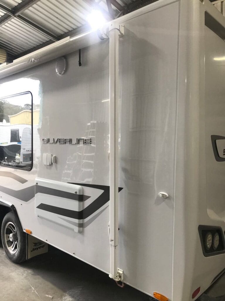 jayco-silverline-fibreglass-repair-7
